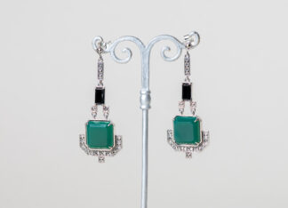 Pendientes realizados a mano en plata con marcasitas, jade verde natural y ónix