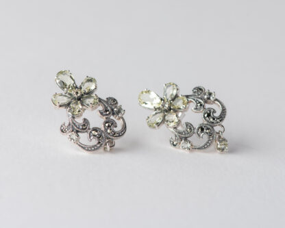 Pendientes Clint