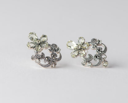 Pendientes Clint
