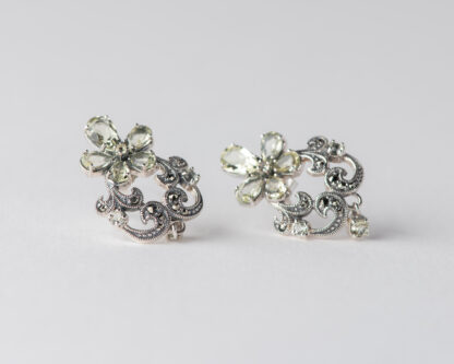 Pendientes Clint