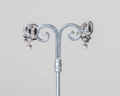 Pendientes Sicilia realizados a mano en plata con marcasitas y perlas de agua dulce