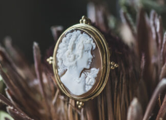Broche Camafeo Novel