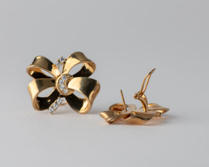 Pendientes Lazo