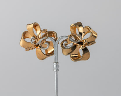 Pendientes Lazo
