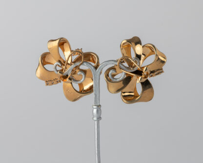 Pendientes Lazo