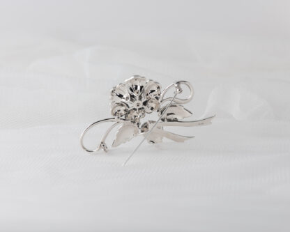 Broche Fabiola