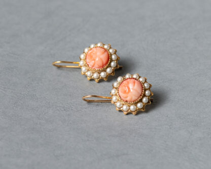 Pendientes Adiel Coral Tallado