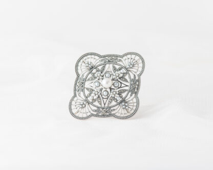 Broche Stefan