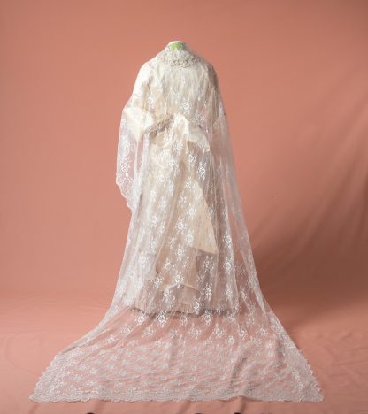 Mantilla de novia Nopal reproduccion del Siglo XIX