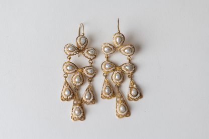 Pendientes de plata dorada y perlas de agua dulce