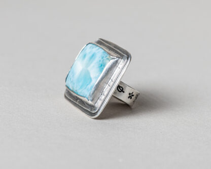 Anillo Larimar