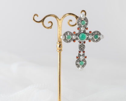 Broche Colgante Cruz Master