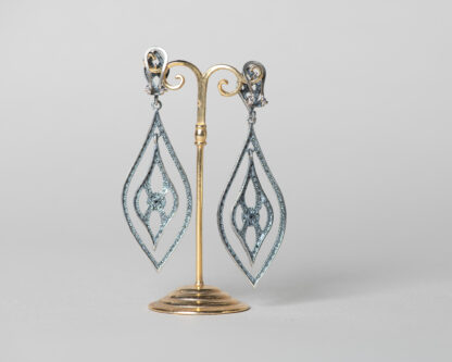 Pendientes Neola