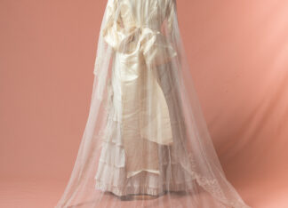 Velo de novia bordado a mano. Original antique lace wedding veil.