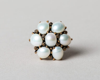 Anillo Lucila en plata dorada con perlas