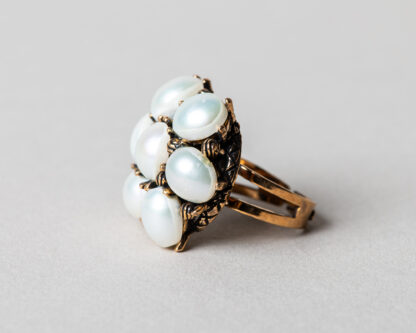 Anillo Lucila en plata dorada con perlas
