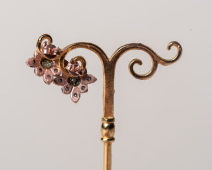 Pendientes Lindu reproduccion de una joya Victoriana