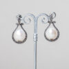Pendientes Marsella realizados a mano en plata con marcasitas y perla de agua dulce.