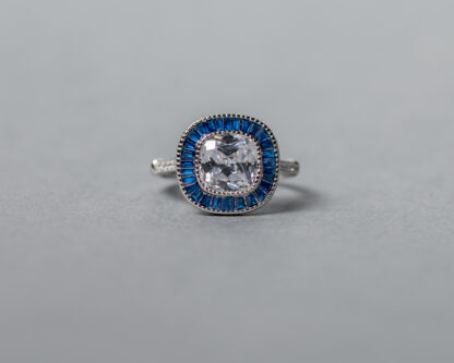 Anillo Casiopeo Azul Oscuro
