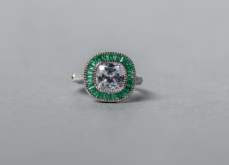 Green Casiopeo Ring