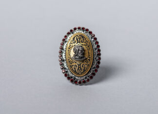 Anillo Clementino Rojo Damasquinado Toledano