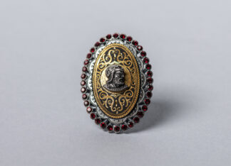 Anillo Clementino Rojo Damasquinado Toledano