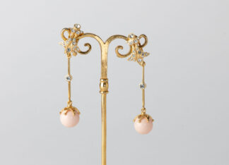 Pendientes Basty Coral Largo Dorado