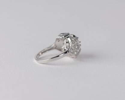 Anillo Mercedes