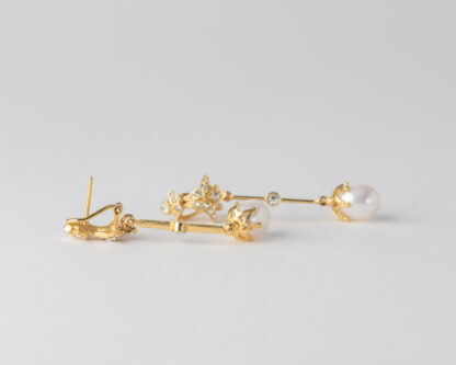 Pendientes Basty Perla Largo Dorado