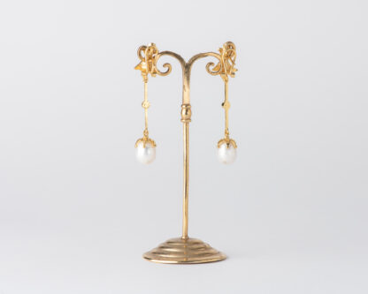 Pendientes Basty Perla Largo Dorado