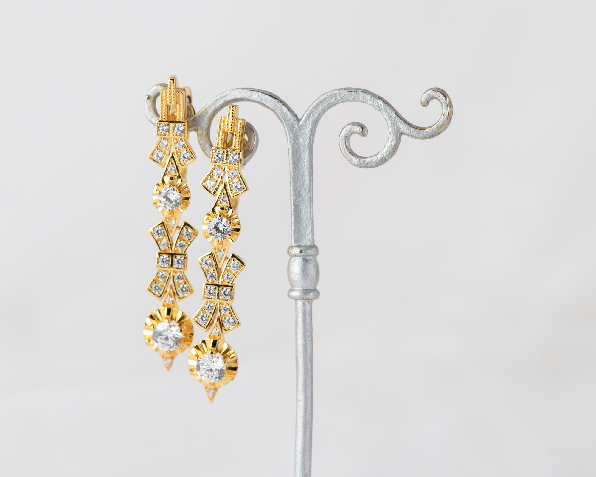 Pendientes Mimi Corto Dorado